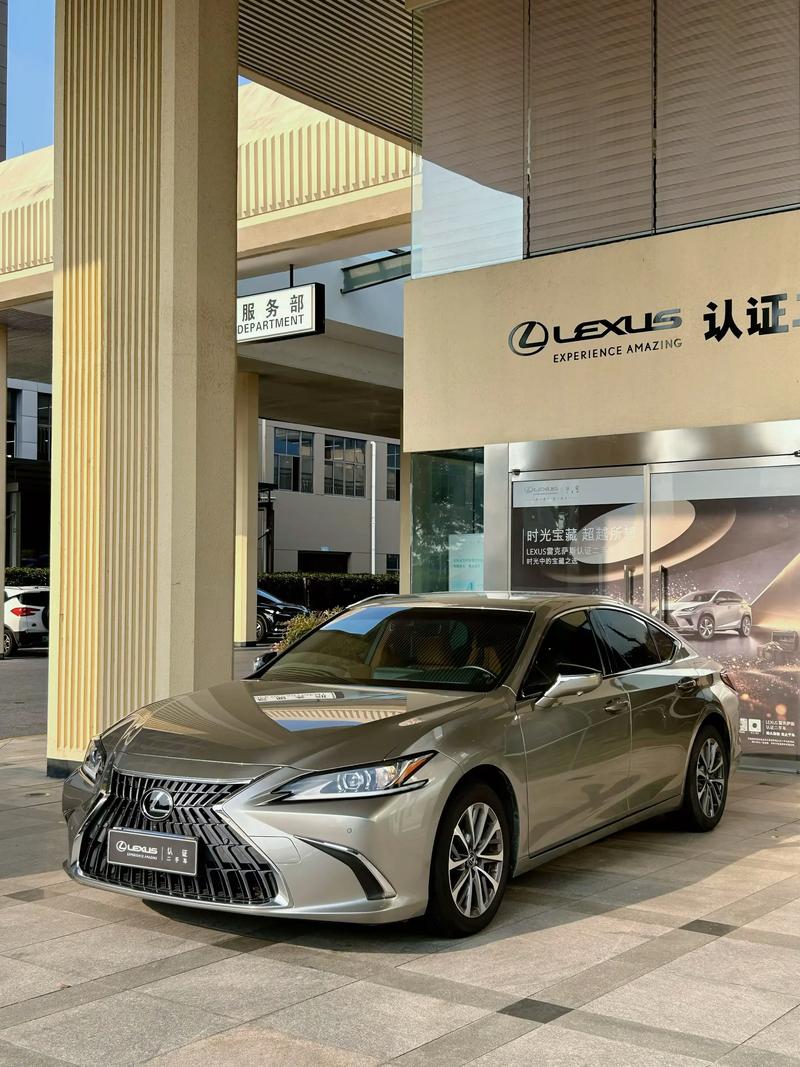 重庆汽车市场新亮点——雷克萨斯4S店崛起